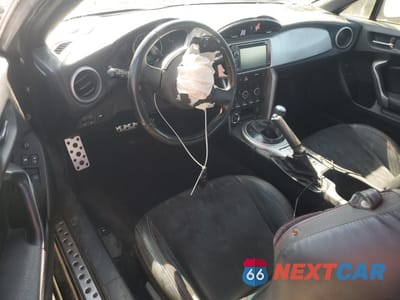 Zdjęcie 8 z 15 samochodu: 2013 SUBARU BRZ 2.0 LIMITED VIN:JF1ZCAC12D2612872 - miniatura