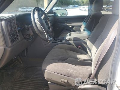Zdjęcie 7 z 12 samochodu: 2004 CHEVROLET SILVERADO K2500 HEAVY DUTY VIN:1GCHK23184F168369 - miniatura