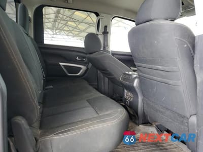 Zdjęcie 10 z 12 samochodu: 2017 NISSAN TITAN XD SL VIN:1N6BA1F29HN517832 - miniatura