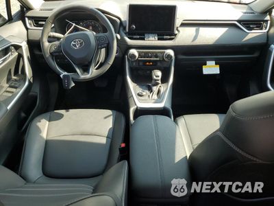 Zdjęcie 8 z 14 samochodu: 2023 TOYOTA RAV4 XLE PREMIUM VIN:JTMB6RFV5PD101133 - miniatura