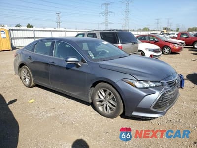 Czwarte zdjęcie samochodu z boku: 2019 TOYOTA AVALON XLE VIN:4T1BZ1FB2KU032940 - miniatura