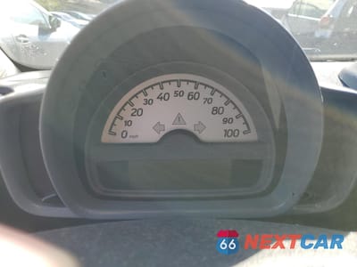 Zdjęcie 9 z 12 samochodu: 2009 SMART FORTWO PURE VIN:WMEEJ31X29K305891 - miniatura