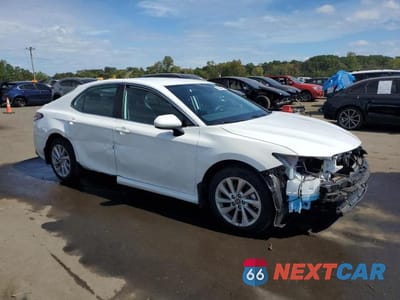Czwarte zdjęcie samochodu z boku: 2024 TOYOTA CAMRY LE VIN:4T1C11AK6RU203962 - miniatura