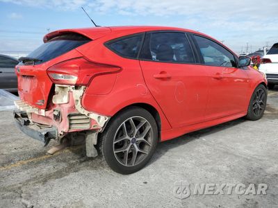 Trzecie zdjęcie samochodu z tyłu: 2016 FORD FOCUS SE VIN:1FADP3K27GL221431 - miniatura
