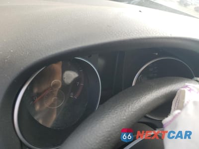 Zdjęcie 9 z 12 samochodu: 2011 VOLKSWAGEN GOLF VIN:WVWDB7AJXBW284037 - miniatura