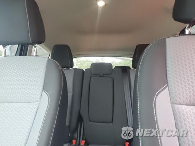 Zdjęcie 10 z 16 samochodu: 2017 FORD ESCAPE SE VIN:1FMCU0GD2HUE12124 - miniatura