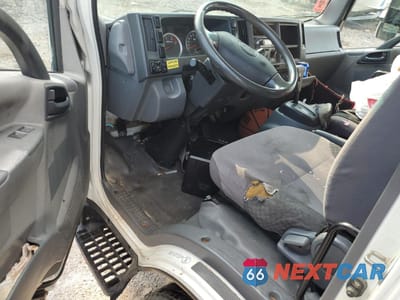 Zdjęcie 8 z 13 samochodu: 2015 ISUZU NPR HD VIN:JALC4W161F7005133 - miniatura