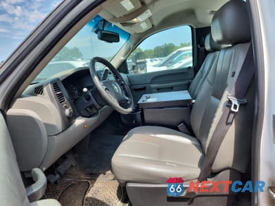 Zdjęcie 7 z 12 samochodu: 2013 CHEVROLET SILVERADO C1500 VIN:1GCNCPEX3DZ150570 - miniatura