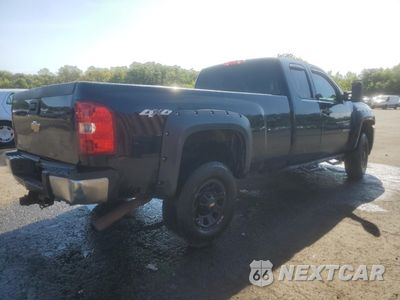 Trzecie zdjęcie samochodu z tyłu: 2011 CHEVROLET SILVERADO K2500 HEAVY DUTY VIN:1GC2KVCG6BZ342981 - miniatura