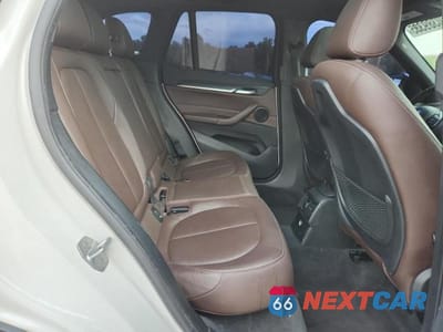 Zdjęcie 11 z 13 samochodu: 2016 BMW X1 XDRIVE28I VIN:WBXHT3C36G5E47257 - miniatura