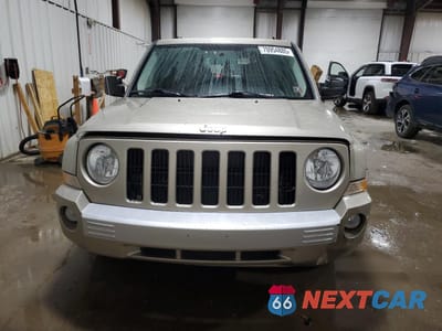 Piąte zdjęcie samochodu w środku: 2010 JEEP PATRIOT LIMITED VIN:1J4NF4GB5AD638011 - miniatura
