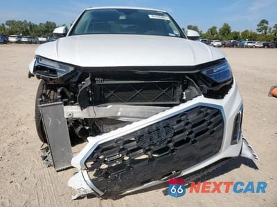 Piąte zdjęcie samochodu w środku: 2025 AUDI Q5 E PREMIUM PLUS 55 VIN:WA1E2AFY1S2029172 - miniatura