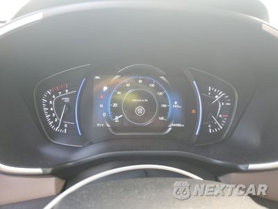 Zdjęcie 9 z 14 samochodu: 2019 HYUNDAI SANTA FE SEL VIN:5NMS3CADXKH059059 - miniatura