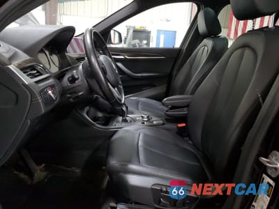 Zdjęcie 7 z 15 samochodu: 2021 BMW X1 XDRIVE28I VIN:WBXJG9C02M5U44511 - miniatura