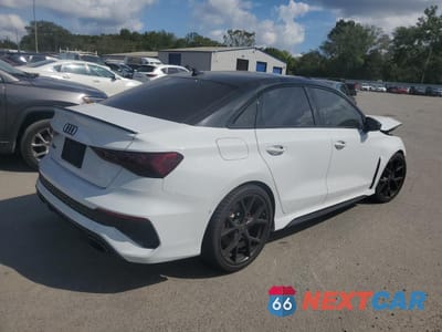 Trzecie zdjęcie samochodu z tyłu: 2024 AUDI RS3 VIN:WUAG4DGY2RA911205 - miniatura