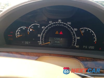 Zdjęcie 9 z 12 samochodu: 2002 MERCEDES-BENZ S 500 VIN:WDBNG75J22A238777 - miniatura