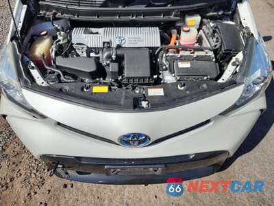 Zdjęcie 11 z 12 samochodu: 2015 TOYOTA PRIUS V VIN:JTDZN3EUXFJ029238 - miniatura