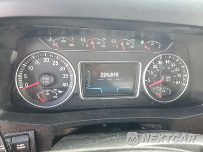 Zdjęcie 8 z 10 samochodu: 2019 INTERNATIONAL MV607 VIN:1HTEUMML7KH395159 - miniatura