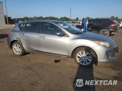 Czwarte zdjęcie samochodu z boku: 2012 MAZDA 3 I VIN:JM1BL1L88C1583309 - miniatura