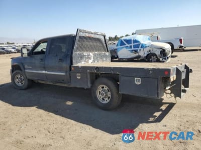 Drugie zdjęcie samochodu z przodu: 2004 GMC SIERRA C2500 HEAVY DUTY VIN:1GTHC23164F128241 - miniatura