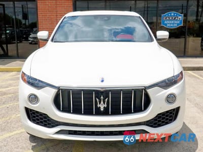 Zdjęcie 7 z 14 samochodu: 2019 MASERATI LEVANTE VIN:ZN661XUA6KXXXXXXX - miniatura