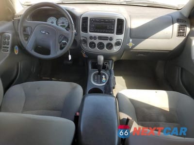 Zdjęcie 8 z 13 samochodu: 2006 FORD ESCAPE XLT VIN:1FMYU03106KA79108 - miniatura