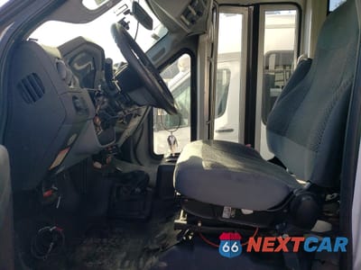 Zdjęcie 7 z 13 samochodu: 2016 FORD F650 SUPER - TRANSIT VEHICLES BUS VIN:1FDNF6AY4GDA04854 - miniatura