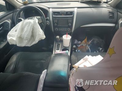 Zdjęcie 8 z 13 samochodu: 2015 NISSAN ALTIMA 2.5 VIN:1N4AL3AP5FN891798 - miniatura