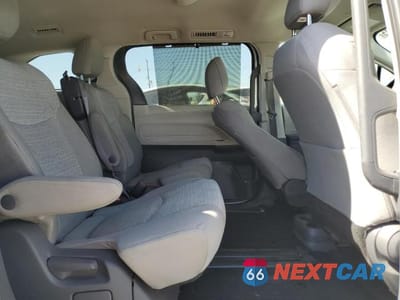 Zdjęcie 11 z 13 samochodu: 2021 TOYOTA SIENNA LE VIN:5TDKRKEC9MS042179 - miniatura