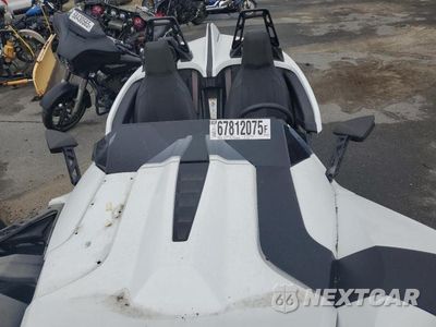 Piąte zdjęcie samochodu w środku: 2019 POLARIS SLINGSHOT VIN:57XAASFA1K8134489 - miniatura