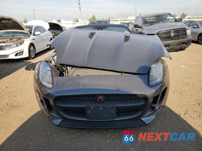 Piąte zdjęcie samochodu w środku: 2017 JAGUAR F-TYPE VIN:SAJWA6AT0H8K45057 - miniatura
