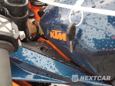 Zdjęcie 8 z 9 samochodu: 2024 KTM 390 RC VIN:MD2JYJ403RN207747 - miniatura