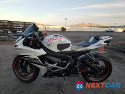 Trzecie zdjęcie samochodu z tyłu: 2011 SUZUKI GSX-R600 VIN:JS1GN7FAXB2103355 - miniatura