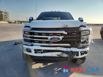 Piąte zdjęcie samochodu w środku: 2024 FORD F250 SUPER DUTY VIN:1FT8W2BT4REC28782 - miniatura