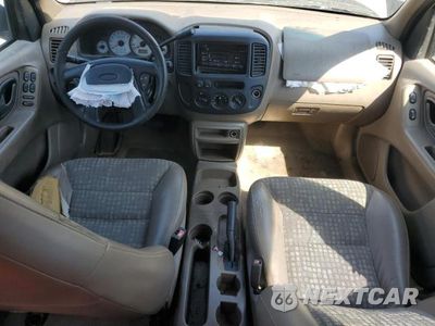 Zdjęcie 8 z 13 samochodu: 2001 FORD ESCAPE XLS VIN:1FMYU01161KA66620 - miniatura