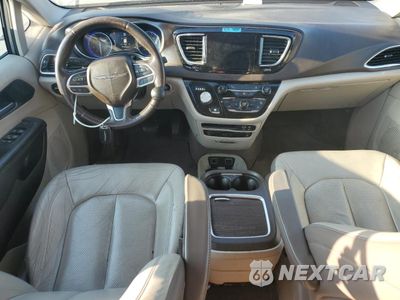 Zdjęcie 8 z 13 samochodu: 2017 CHRYSLER PACIFICA TOURING L PLUS VIN:2C4RC1EG5HR542271 - miniatura