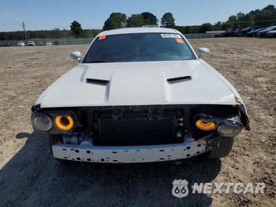Piąte zdjęcie samochodu w środku: 2016 DODGE CHALLENGER SXT VIN:2C3CDZAG6GH176787 - miniatura