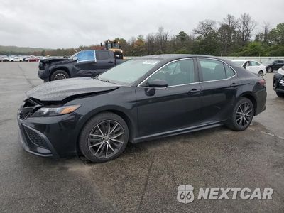 2022 TOYOTA CAMRY SE 4T1G11AK6NU674845 - główne zdjęcie licytacji z USA - miniatura
