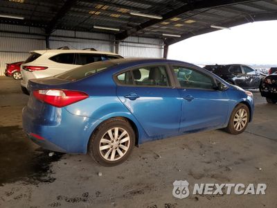 Trzecie zdjęcie samochodu z tyłu: 2014 KIA FORTE LX VIN:KNAFX4A60E5240060 - miniatura