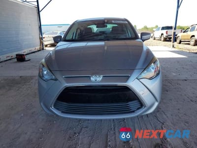 Piąte zdjęcie samochodu w środku: 2017 TOYOTA YARIS IA VIN:3MYDLBYVXHY158773 - miniatura