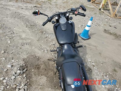 Zdjęcie 6 z 10 samochodu: 2014 HONDA VT750 C2B VIN:JH2RC5379EK400520 - miniatura