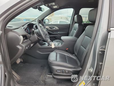 Zdjęcie 7 z 16 samochodu: 2023 CHEVROLET TRAVERSE LT VIN:1GNERHKW4PJ325693 - miniatura