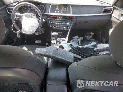 Zdjęcie 8 z 12 samochodu: 2019 KIA OPTIMA LX VIN:5XXGT4L33KG329120 - miniatura