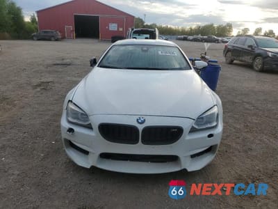 Piąte zdjęcie samochodu w środku: 2015 BMW M6 GRAN COUPE VIN:WBS6C9C53FD468005 - miniatura
