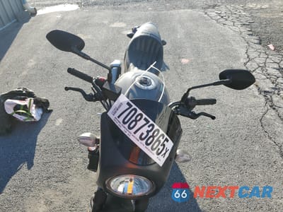 Piąte zdjęcie samochodu w środku: 2023 SUZUKI SV650 VIN:JS1VP55A2P7100189 - miniatura