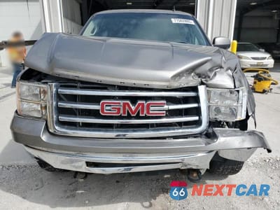 Piąte zdjęcie samochodu w środku: 2013 GMC SIERRA K1500 SLT VIN:3GTP2WE79DG283971 - miniatura