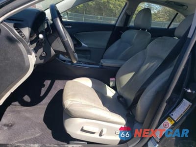 Zdjęcie 7 z 13 samochodu: 2006 LEXUS IS 350 VIN:JTHBE262X65006199 - miniatura