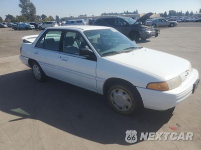 Czwarte zdjęcie samochodu z boku: 1996 FORD ESCORT LX VIN:3FASP13J6TR107918 - miniatura
