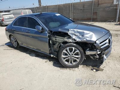Czwarte zdjęcie samochodu z boku: 2018 MERCEDES-BENZ C 300 VIN:55SWF4JB3JU250348 - miniatura