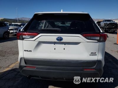 Zdjęcie 6 z 16 samochodu: 2021 TOYOTA RAV4 XLE VIN:2T3R6RFV5MW010666 - miniatura
